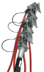 Dispozitiv mobil de scurtcircuitare trifazat pentru linii electrice aeriene de medie tensiune, echipat cu cleme automate cu montare de la sol 